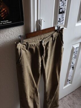 Brandy Melville Low-waisted Pants